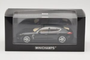 Porsche Panamera 970 Turbo Juodas Metallic Minichamps 1:43 400068271 Metalas - nuotrauka 4 iš 4