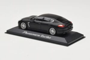 Porsche Panamera 970 Turbo Matt Black Minichamps 1:43 WAP0200270C Metalas - nuotrauka 3 iš 4