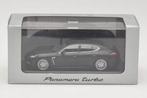 Porsche Panamera 970 Turbo Matt Black Minichamps 1:43 WAP0200270C Metalas - nuotrauka 4 iš 4