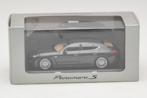 Porsche Panamera 970 S Grey Metallic Minichamps 1:43 WAP02000219 Metalas - nuotrauka 4 iš 4