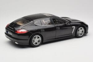 Porsche Panamera Turbo 970 Juodas Maisto 1:18 36197 Metalas - nuotrauka 3 iš 8