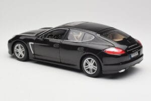 Porsche Panamera Turbo 970 Juodas Maisto 1:18 36197 Metalas - nuotrauka 7 iš 8