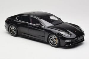 Porsche Panamera 971 Turbo S Juodas Metallic Minichamps 1:18 113061076 Metalas - nuotrauka 6 iš 8