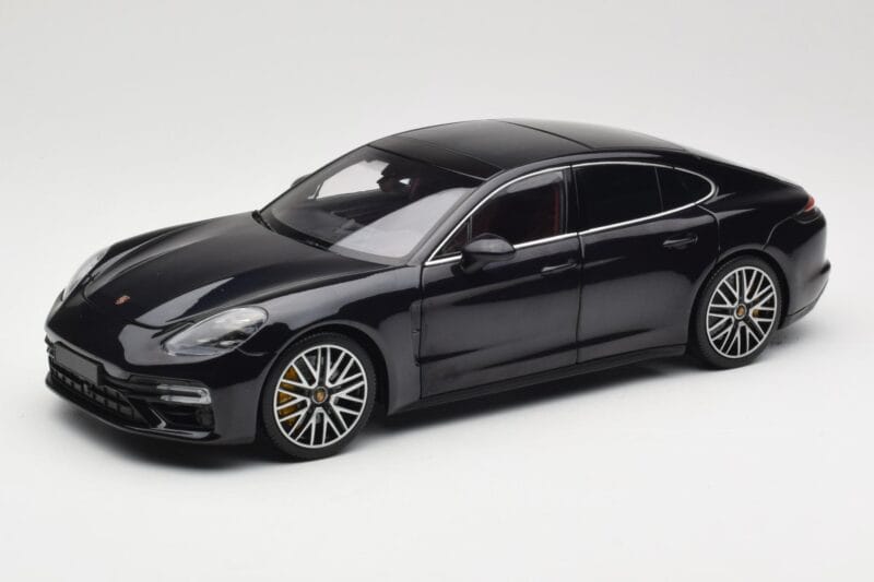 Porsche Panamera 971 Turbo S Mėlynas Metallic Minichamps 1:18 113061075 Metalas