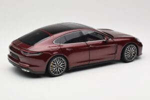 Porsche Panamera 971 Turbo S Raudonas Metallic Minichamps 1:18 113061077 Metalas - nuotrauka 3 iš 8
