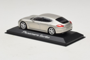 Porsche Panamera 970 Turbo Sidabras Minichamps 1:43 WAP02000519 Metalas - nuotrauka 3 iš 5