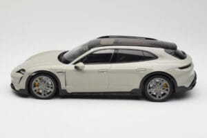 Porsche Taycan Cross Turismo Turbo S Chalk Grey Minichamps 1:18 155069302 Metalas - nuotrauka 3 iš 6