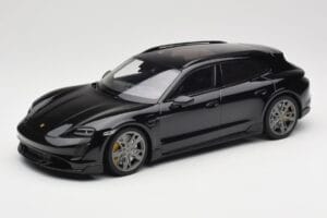 Porsche Taycan J1 Turbo S Cross Turismo Juodas Minichamps 1:18 155069300 Metalas