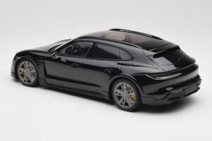 Porsche Taycan J1 Turbo S Cross Turismo Juodas Minichamps 1:18 155069300 Metalas - nuotrauka 5 iš 6