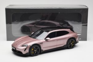 Porsche Taycan Turbo S Cross Turismo Metalinis Rožinis GT Spirit 1:18 GT440 Derva - nuotrauka 6 iš 6