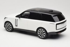 Land Rover Range Rover L460 P530 Autobiography Fuji White GT Spirit 1:18 GT533 Derva - nuotrauka 5 iš 6