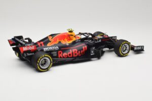Red Bull Racing Honda RB16B #11 S. Perez Mexican GP 2021 Minichamps 1:18 110211911 Metalas - nuotrauka 2 iš 6