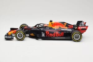 Red Bull Racing RB16 #33 M. Verstappen 3rd Place Styrian GP 2020 Minichamps 1:18 110200233 Metalas - nuotrauka 3 iš 6