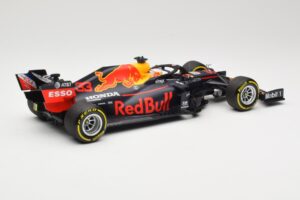 Red Bull Racing RB16 #33 M. Verstappen Winner 70th Anniversary GP 2020 Minichamps 1:18 110200533 Metalas - nuotrauka 2 iš 6