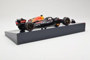 Red Bull Racing RB18 #1 M. Verstappen Winner Austin GP 2022 Minichamps 1:18 113222901 Metalas - nuotrauka 3 iš 6