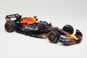 Red Bull Racing RB18 #1 M. Verstappen Winner Miami GP 2022 Minichamps 1:18 110220501 Metalas - nuotrauka 4 iš 6