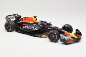 Red Bull Racing RB19 #1 M. Verstappen Winner Spanish GP 2023 Minichamps 1:18 110230801 Metalas - nuotrauka 4 iš 6