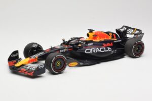 Red Bull Racing RB19 #1 M. Verstappen Winner Spanish GP 2023 Minichamps 1:18 110230801 Metalas