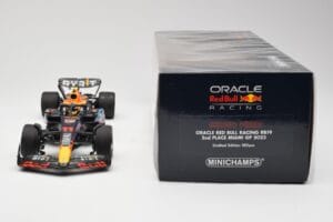 Red Bull Racing RB19 #11 S. Perez 2nd Place Miami GP 2023 Minichamps 1:18 110230511 Metalas - nuotrauka 6 iš 6