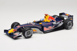 Red Bull RB1 Cosworth #14 D. Coulthard Red Bull Racing Showcar 2005 Minichamps 1:18 100050014 Metalas