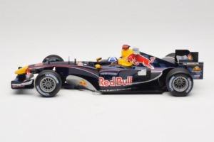 Red Bull RB1 Cosworth #14 D. Coulthard Red Bull Racing Showcar 2005 Minichamps 1:18 100050084 Metalas - nuotrauka 3 iš 7