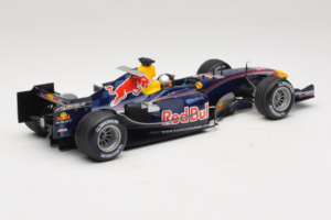Red Bull RB1 Cosworth #15 C. Klien Red Bull Racing Showcar 2005 Minichamps 1:18 100050085 Metalas - nuotrauka 2 iš 7