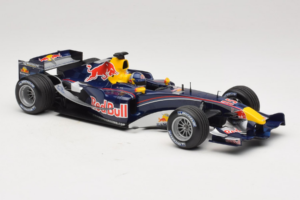 Red Bull RB1 Cosworth #15 C. Klien Red Bull Racing Showcar 2005 Minichamps 1:18 100050085 Metalas - nuotrauka 4 iš 7
