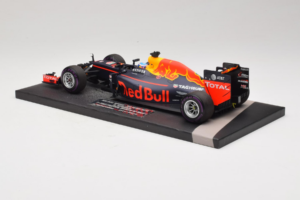 Red Bull RB12 Tag Heuer #3 D. Ricciardo Red Bull Racing 1st Pole Monaco Grand Prix 2016 Minichamps 1:18 117160103 Derva - nuotrauka 5 iš 7
