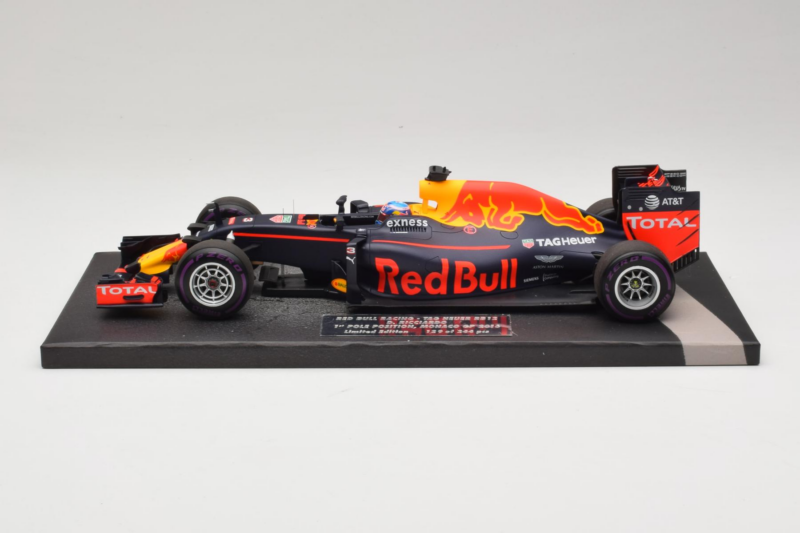 Red Bull RB12 Tag Heuer #3 D. Ricciardo Red Bull Racing 1st Pole Monaco Grand Prix 2016 Minichamps 1:18 117160103 Derva