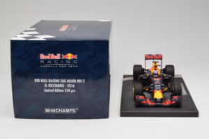 Red Bull RB12 Tag Heuer #3 D. Ricciardo Red Bull Racing Showcar 2016 Minichamps 1:18 117160003 Derva - nuotrauka 6 iš 7