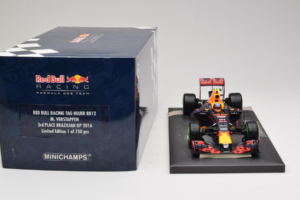 Red Bull RB12 Tag Heuer #33 M. Verstappen Red Bull Racing Showcar 2016 Minichamps 1:18 117161233 Derva - nuotrauka 6 iš 7