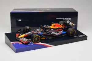 Red Bull RB19 #1 M. Verstappen Oracle Red Bull Racing United States Grand Prix Winner World Champion 2023 Minichamps 1:18 113 - nuotrauka 7 iš 7
