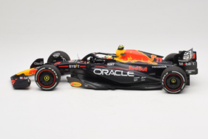 Red Bull RB19 #11 S. Perez Oracle Red Bull Racing Saudi Arabian Grand Prix Winner 2023 Minichamps 1:18 110230111 Derva - nuotrauka 3 iš 6