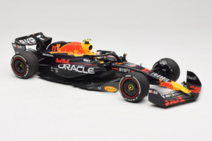 Red Bull RB19 #11 S. Perez Oracle Red Bull Racing Saudi Arabian Grand Prix Winner 2023 Minichamps 1:18 110230111 Derva - nuotrauka 4 iš 6