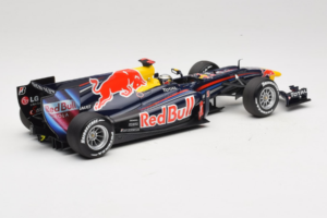 Red Bull RB6 Renault #5 S. Vettel Red Bull Racing Brazilian Grand Prix Winner 2010 Minichamps 1:18 110100205 Metalas - nuotrauka 2 iš 7