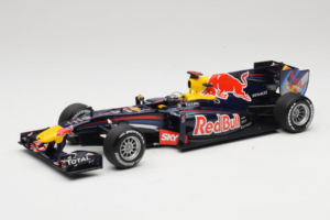 Red Bull RB6 Renault #5 S. Vettel Red Bull Racing Brazilian Grand Prix Winner 2010 Minichamps 1:18 110100205 Metalas
