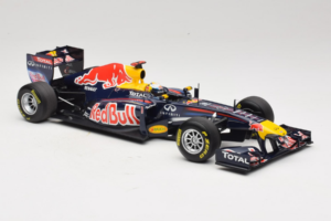 Red Bull RB7 Renault #1 S. Vettel Red Bull Racing World Champion 2011 Minichamps 1:18 110110001 Metalas - nuotrauka 4 iš 6