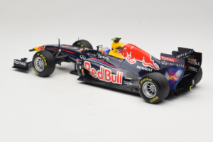Red Bull RB7 Renault #2 M. Webber Red Bull Racing Showcar 2011 Minichamps 1:18 110110002 Metalas - nuotrauka 5 iš 7