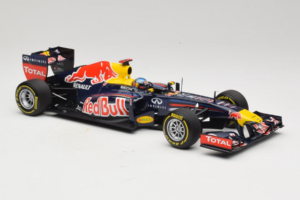 Red Bull RB8 Renault #1 S. Vettel Red Bull Racing Showcar 2012 Minichamps 1:18 110120071 Metalas - nuotrauka 4 iš 7