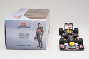 Red Bull RB8 Renault #1 S. Vettel Red Bull Racing Showcar 2012 Minichamps 1:18 110120071 Metalas - nuotrauka 6 iš 7