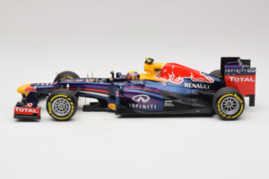 Red Bull RB9 Renault #2 M. Webber Infiniti Red Bull Racing Showcar 2013 Minichamps 1:18 110130072 Metalas - nuotrauka 3 iš 6