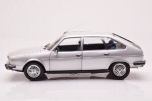 Renault 30 TX Sidabrinis Norev 1:18 185272 Metalas - nuotrauka 4 iš 8