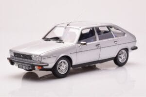 Renault 30 TX Sidabrinis Norev 1:18 185272 Metalas