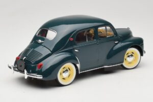 Renault 4CV Žalias Solido 1:18 8047 Metalas - nuotrauka 2 iš 6
