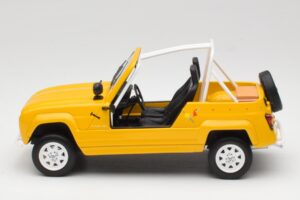 Renault 4L JP4 Jaune Tournesol Otto 1:18 OT1079 Derva - nuotrauka 3 iš 6