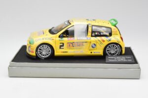 Renault Clio Sport #2 E. Rangoni Renault Clio Trophy Winner 2000 Universal Hobbies 1:18 7711218616 Metalas - nuotrauka 3 iš 6