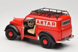 Renault Juvaquatre Utilitaire Raudonas Solido 1:18 8424 Metalas - nuotrauka 5 iš 8