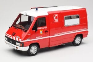 Renault Master T30 VSAB Ugniagesiai Raudonas Otto 1:18 OT1107 Derva