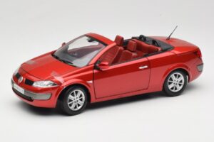 Renault Megane Mk1 CC Raudonas Solido 1:18 8152 Metalas