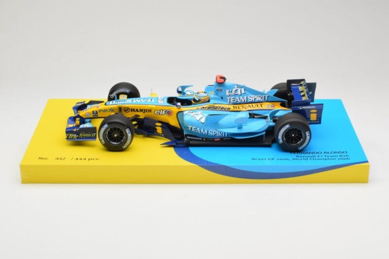 Renault R26 #1 F. Alonso F1 World Champion Brazilian GP 2006 Minichamps 1:18 147061801 Metalas